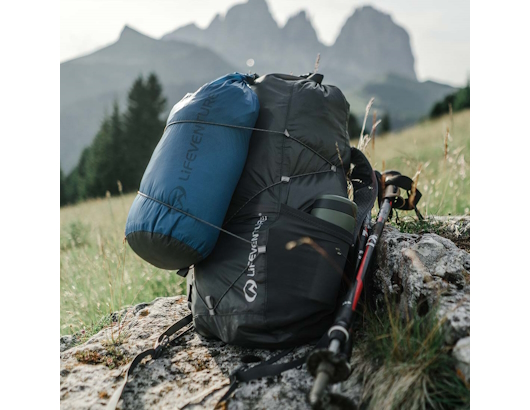 autre photo de IMG/hf/lifesystems_waterproof_packable_backpack.jpg