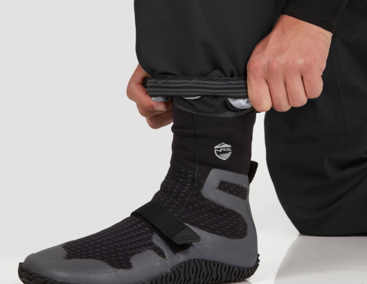 autre photo de IMG/nrs/nrs_navigator_gore_tex_men_combinaison_mer.jpg