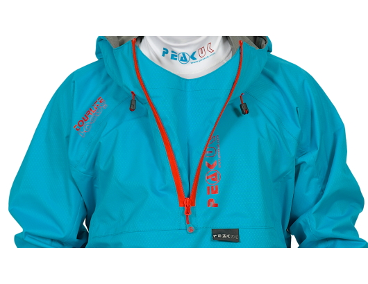 autre photo de IMG/peak-uk/peak_tourlite_storm_bleu_anorak_kayak_mer.jpg