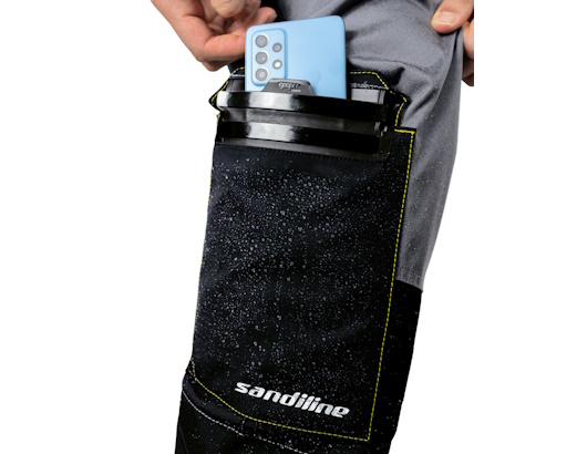 autre photo de IMG/sandiline/sandiline_black_edition_combinaison_etanche.jpg