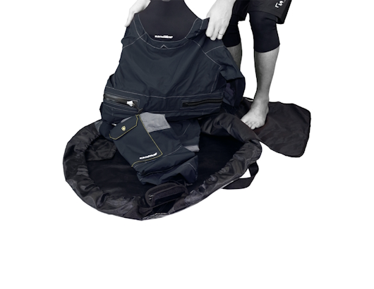 autre photo de IMG/sandiline/sandiline_drysuit_changing_mat.jpg